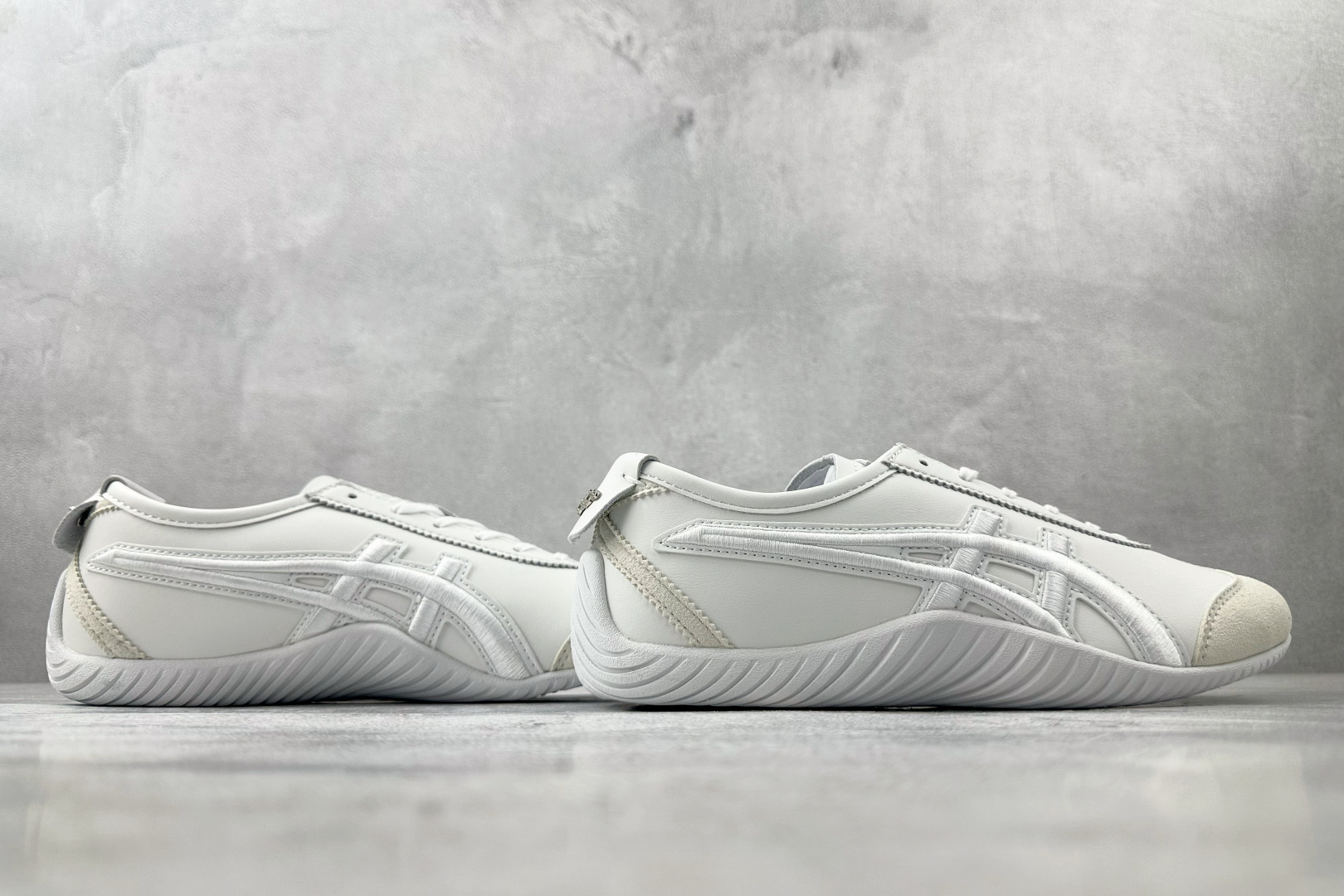 170 渠道特供 Onitsuka Tiger鬼塚虎 MEXICO 66 白色 1183C306-100