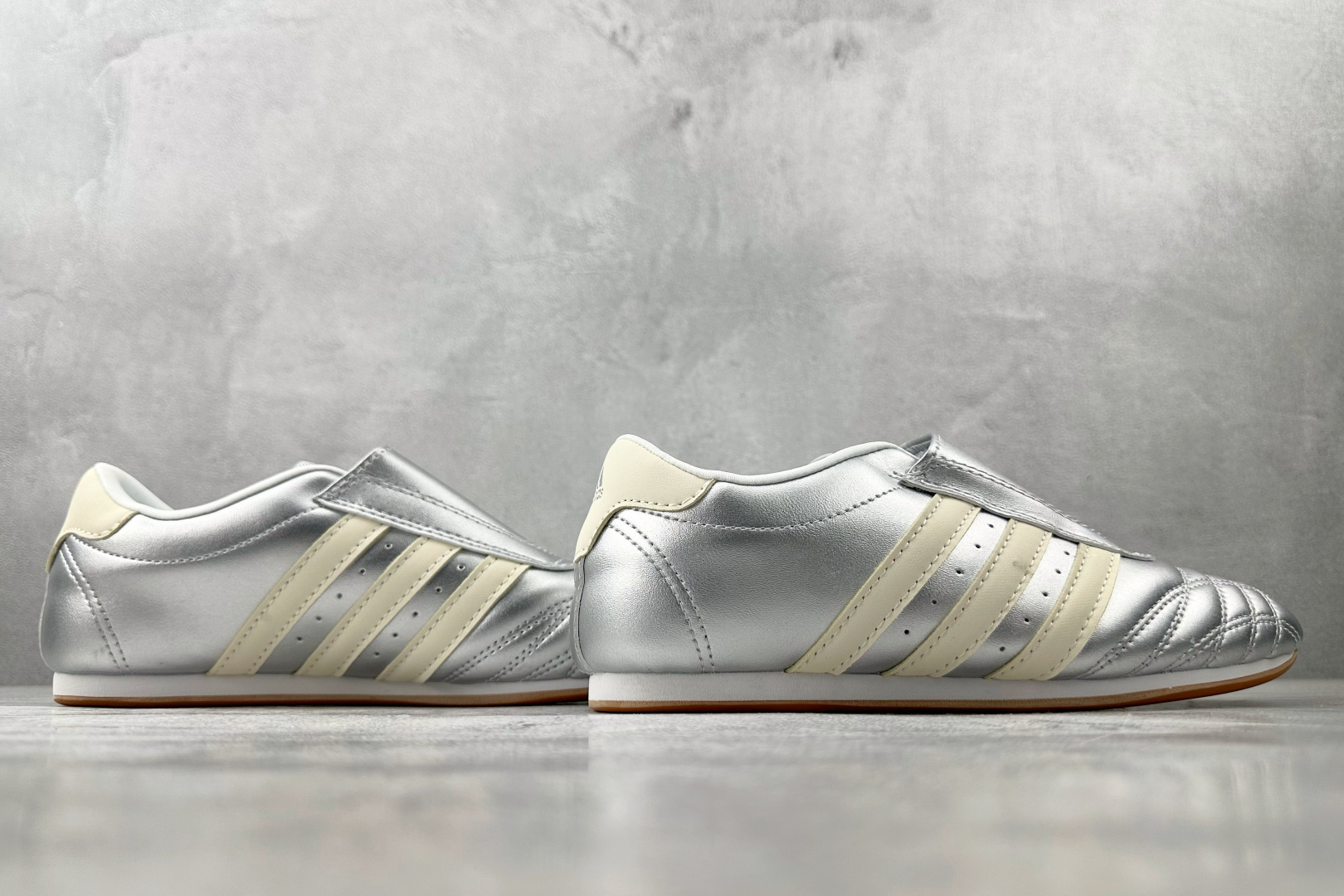 160 出口订单 adidas originals Taekwondo 金属银 JS4023