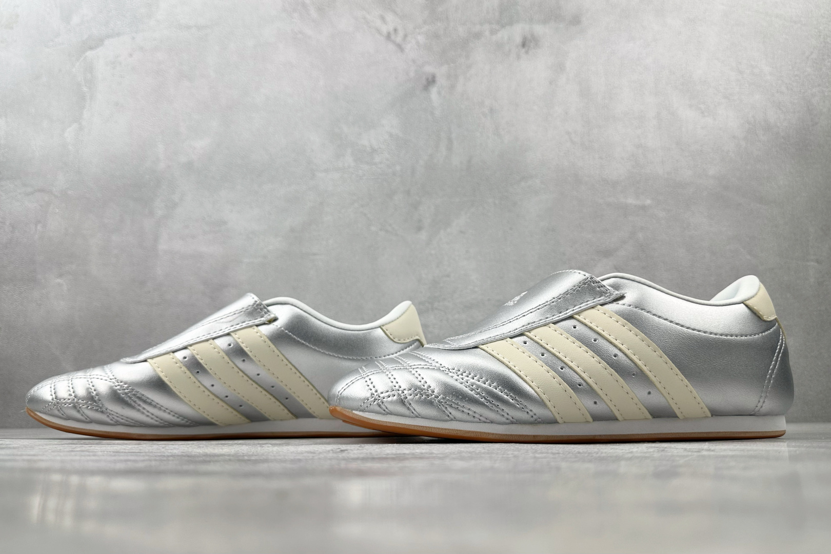 160 出口订单 adidas originals Taekwondo 金属银 JS4023