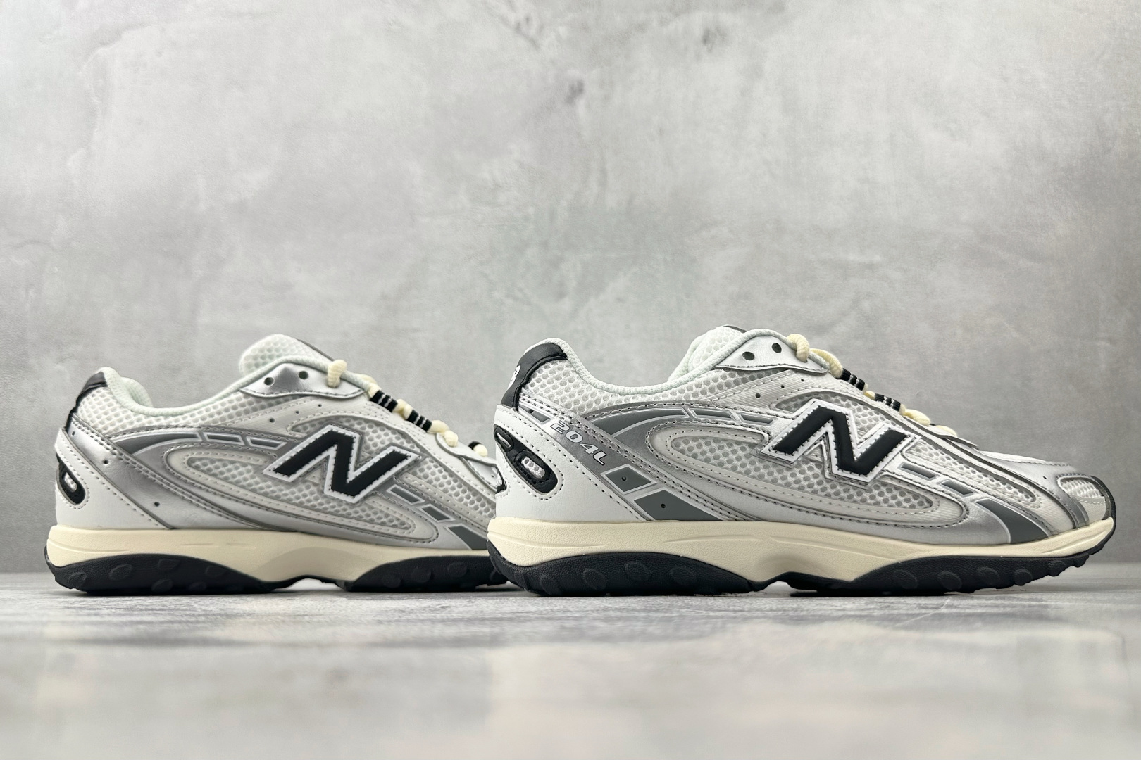 250 New Balance 204L 白银色 U204LSWD-Chinese UA Cheap High Quatity Brand Clothes Bags handbags Sneakers wholesale wholesaler seller from China Factory suppliers Fashion Clothing Shoes best Quality Beautiful Price 250 New Balance 204L 白银色 U204LSWD