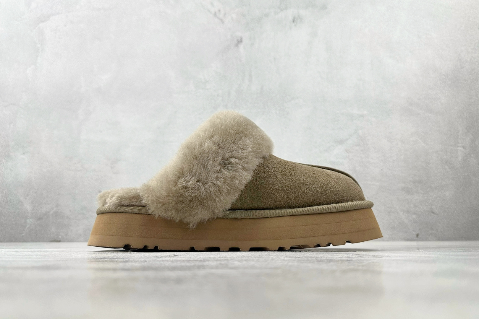220 UGG Disquette 灰绿色 1122550-ALP