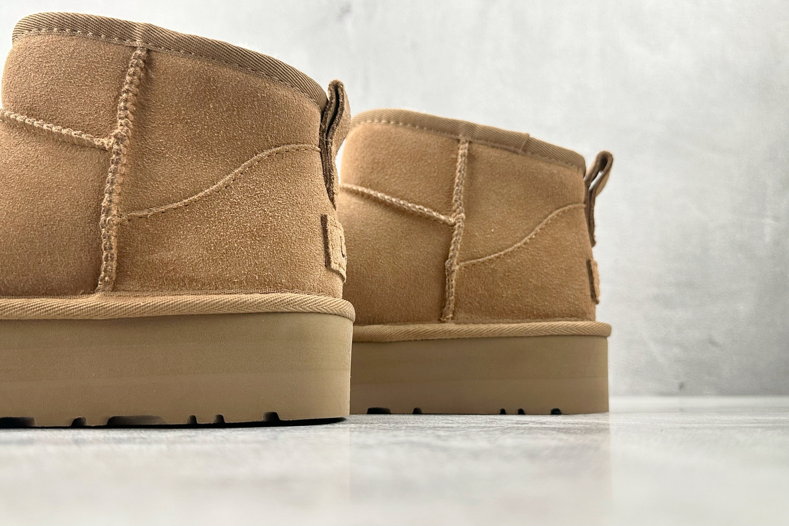 240 UGG 雪地靴 栗色 1116109-CHE