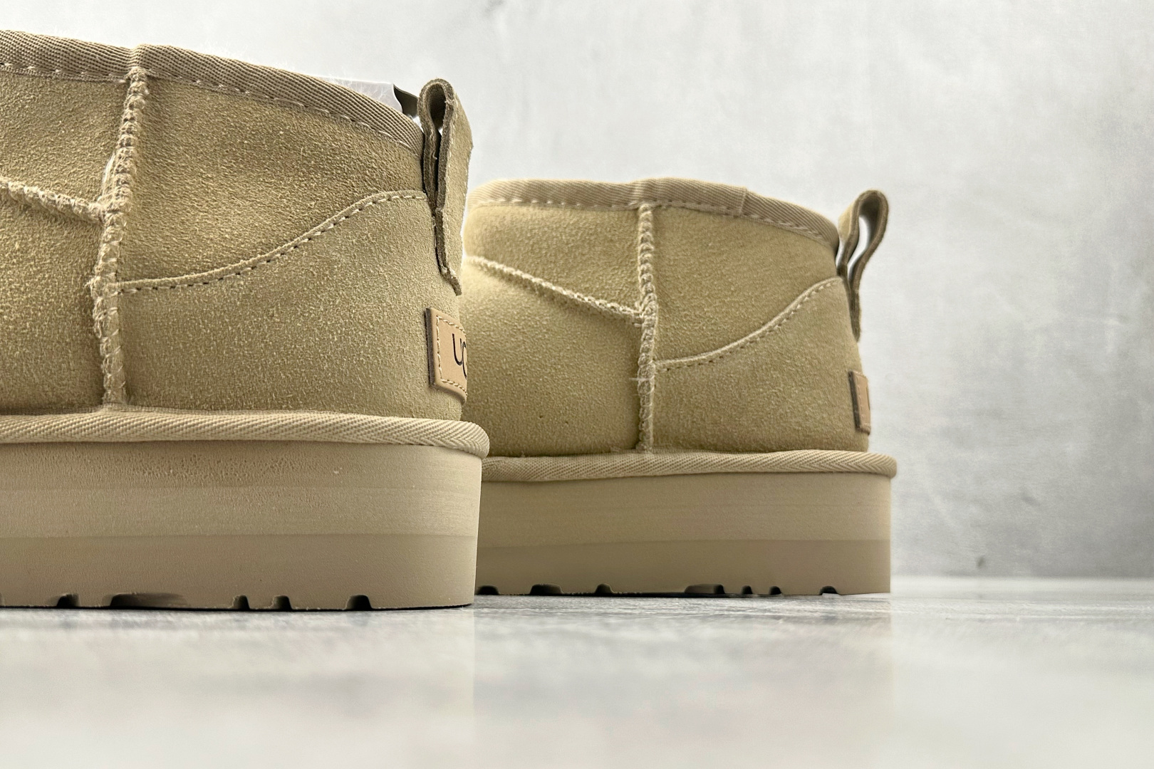 240 UGG 雪地靴 棕色 1135092-MDSD