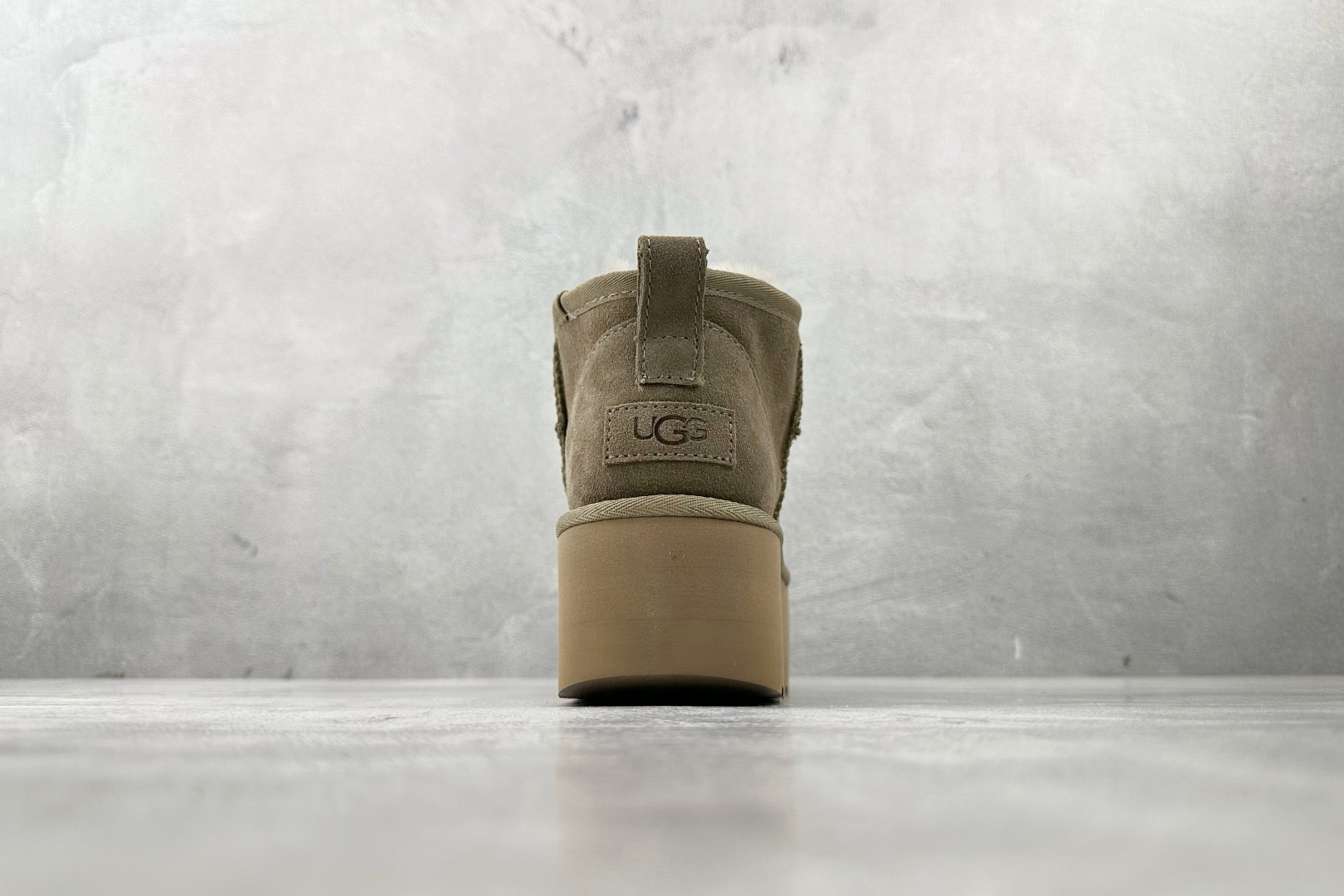 250 UGG CLASSIC ULTRA MINI 棕色 1135092-ALP