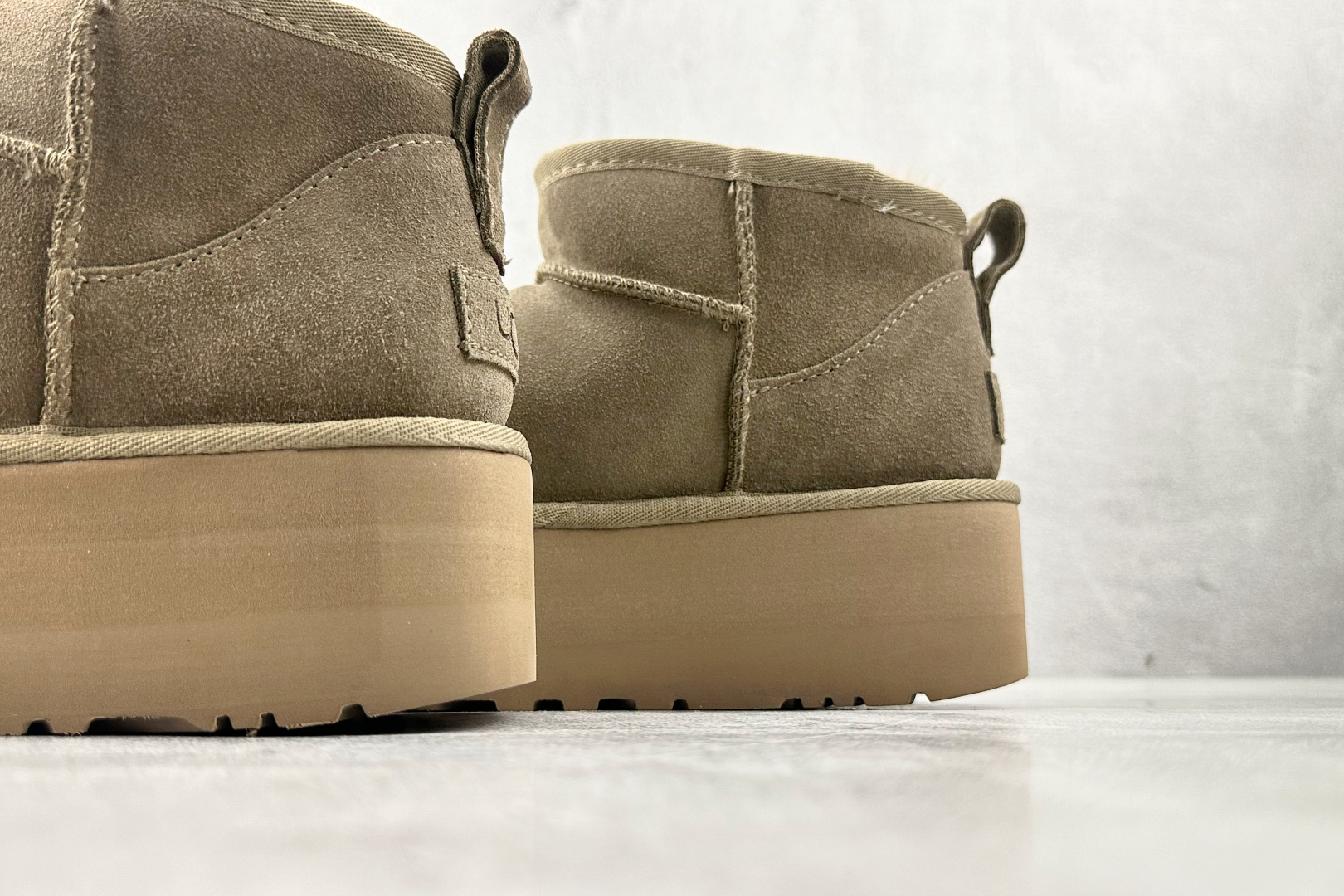 250 UGG CLASSIC ULTRA MINI 棕色 1135092-ALP