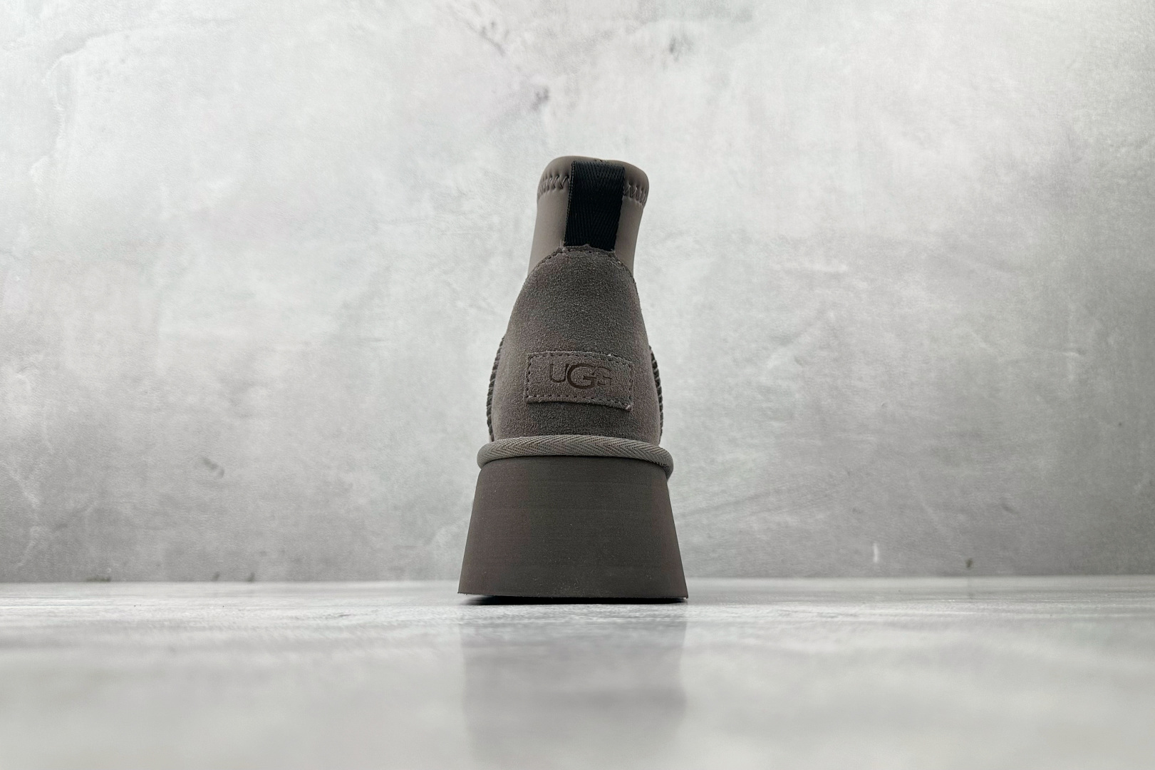 260 UGG 雪地靴 雷云色 1168170-THND