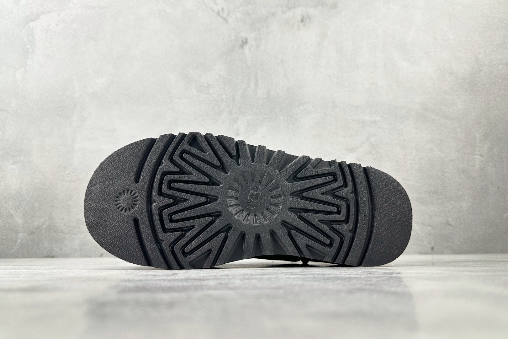 260 UGG 雪地靴 雷云色 1168170-THND