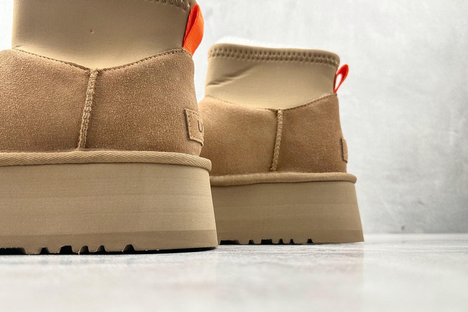 260 UGG 雪地靴 棕色 1168170-CHR