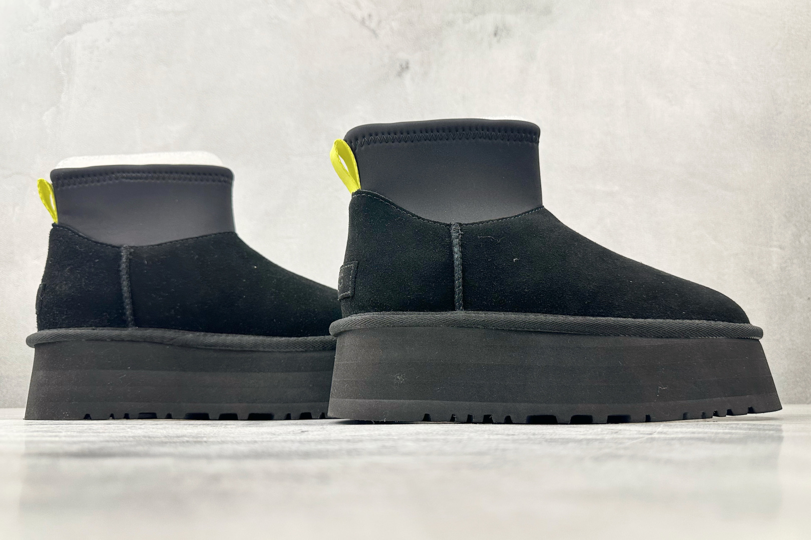 260 UGG 雪地靴 黑色 1168170-BLK