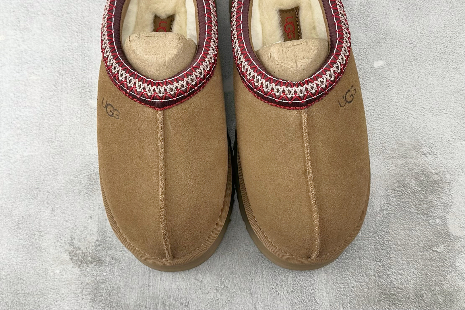 220 UGG Tazz 栗色 1122553-CHE-Chinese UA Cheap High Quatity Brand Clothes Bags handbags Sneakers wholesale wholesaler seller from China Factory suppliers Fashion Clothing Shoes best Quality Beautiful Price 220 UGG Tazz 栗色 1122553-CHE