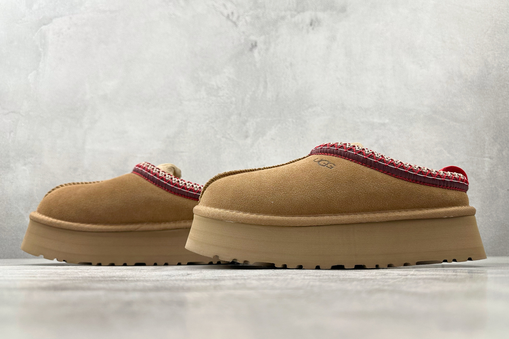 220 UGG Tazz 栗色 1122553-CHE-Chinese UA Cheap High Quatity Brand Clothes Bags handbags Sneakers wholesale wholesaler seller from China Factory suppliers Fashion Clothing Shoes best Quality Beautiful Price 220 UGG Tazz 栗色 1122553-CHE