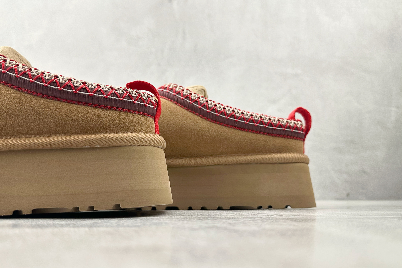 220 UGG Tazz 栗色 1122553-CHE-Chinese UA Cheap High Quatity Brand Clothes Bags handbags Sneakers wholesale wholesaler seller from China Factory suppliers Fashion Clothing Shoes best Quality Beautiful Price 220 UGG Tazz 栗色 1122553-CHE