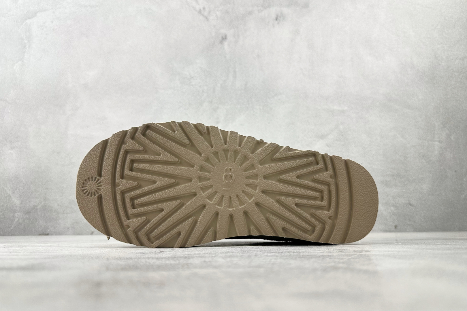 220 UGG Tazz 芥菜籽色 1122553-MDSD-Chinese UA Cheap High Quatity Brand Clothes Bags handbags Sneakers wholesale wholesaler seller from China Factory suppliers Fashion Clothing Shoes best Quality Beautiful Price 220 UGG Tazz 芥菜籽色 1122553-MDSD