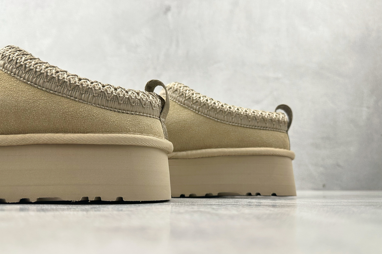 220 UGG Tazz 芥菜籽色 1122553-MDSD-Chinese UA Cheap High Quatity Brand Clothes Bags handbags Sneakers wholesale wholesaler seller from China Factory suppliers Fashion Clothing Shoes best Quality Beautiful Price 220 UGG Tazz 芥菜籽色 1122553-MDSD