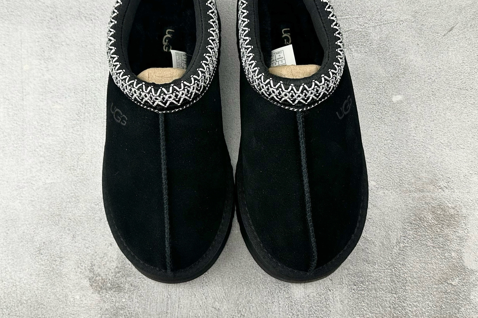 220 UGG Tazz 黑色 1122553-BLK-Chinese UA Cheap High Quatity Brand Clothes Bags handbags Sneakers wholesale wholesaler seller from China Factory suppliers Fashion Clothing Shoes best Quality Beautiful Price 220 UGG Tazz 黑色 1122553-BLK