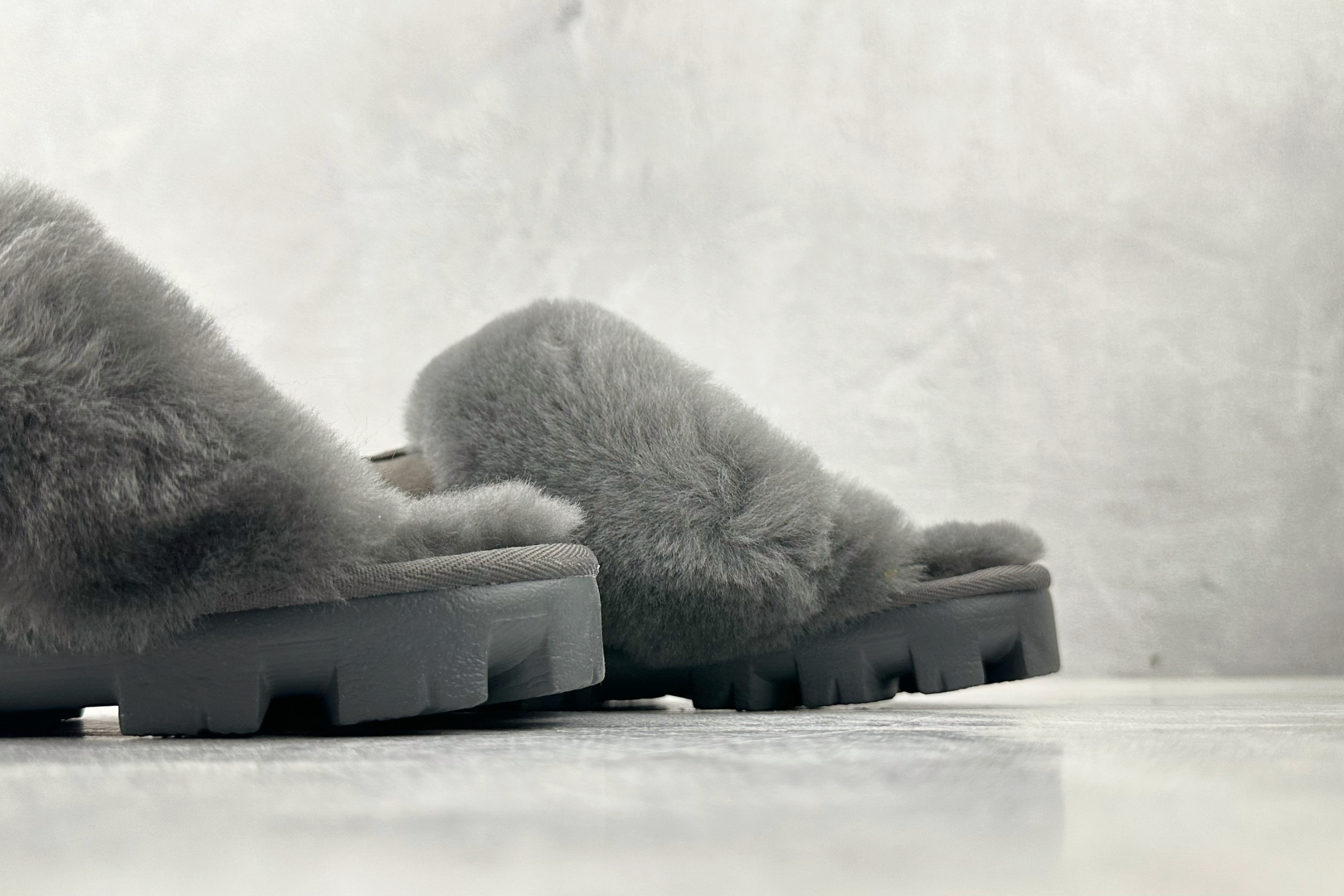 200 UGG Coquette Slipper 炭灰色 1015125-GREY