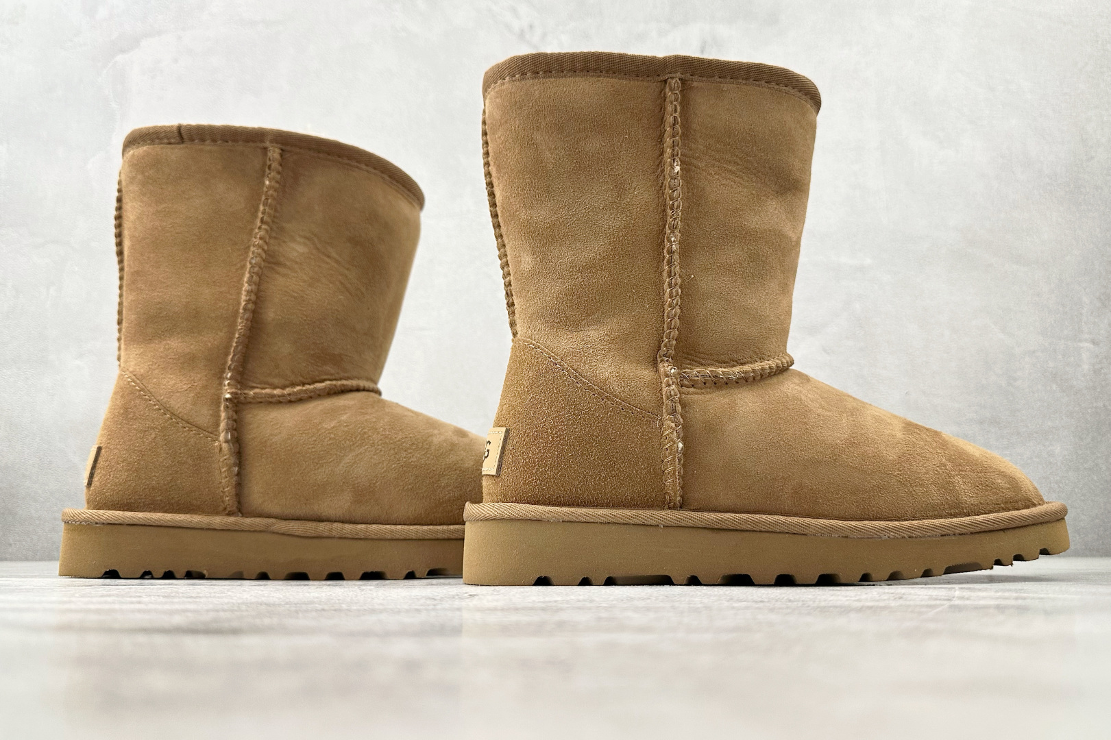 UGG CLASSIC SHORT 雪地靴 栗色 1016223-CHE