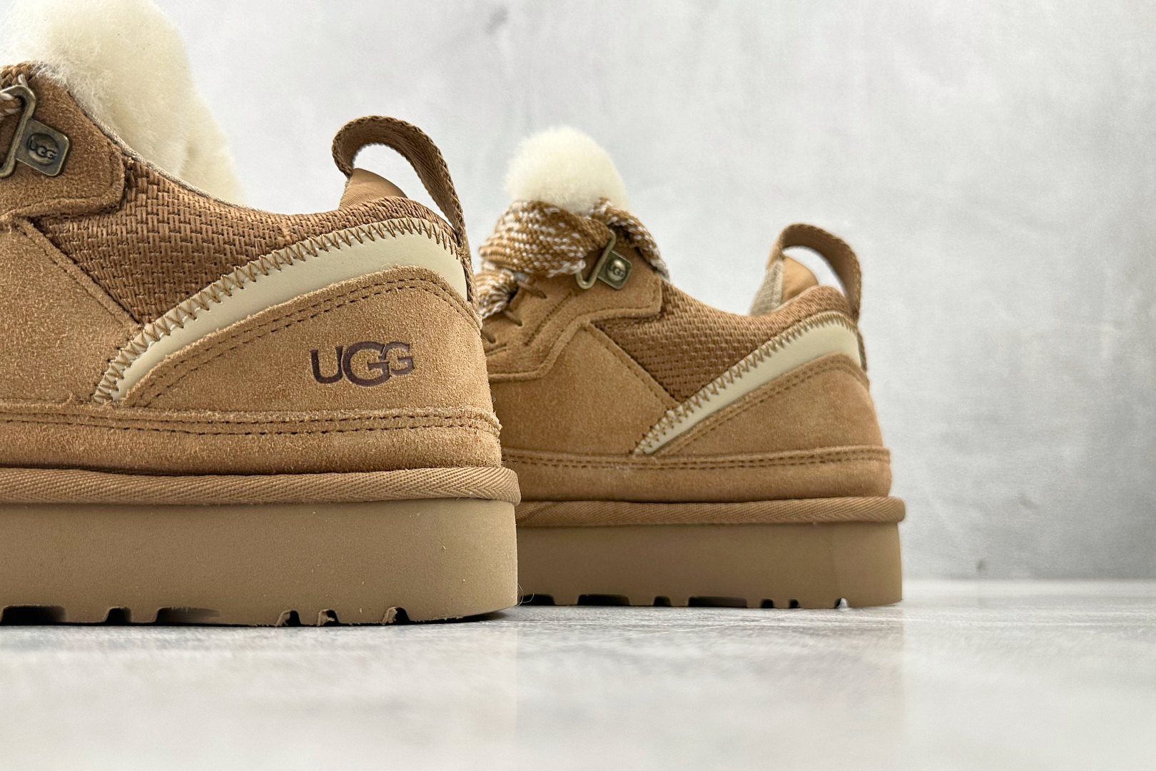 UGG 土黄 1144032-CHE