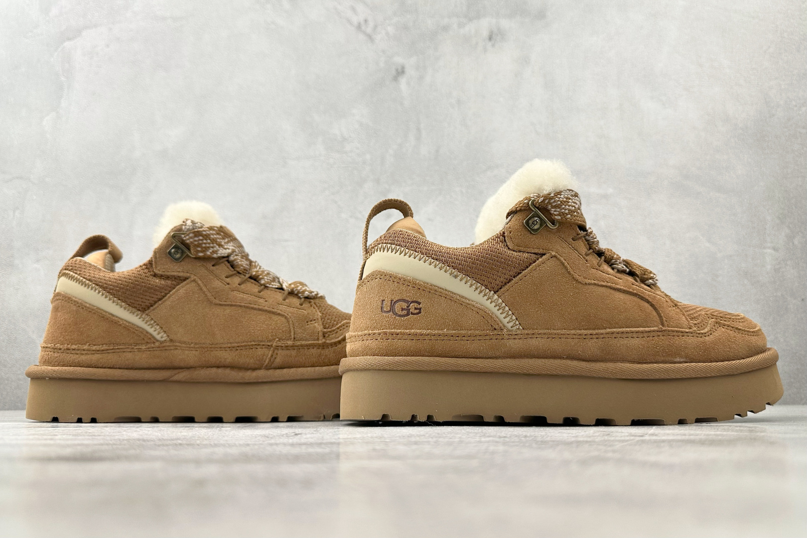 UGG 土黄 1144032-CHE