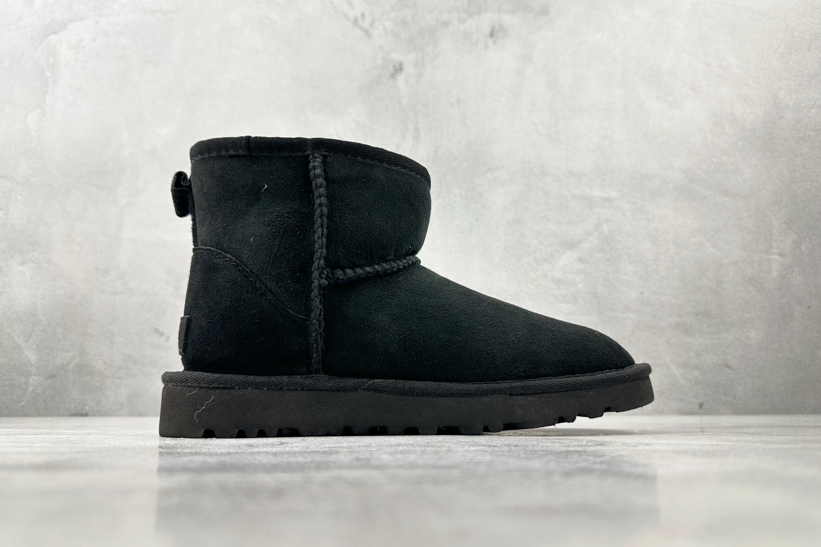 UGG CLASSIC MINI 黑色 1016222-BLK