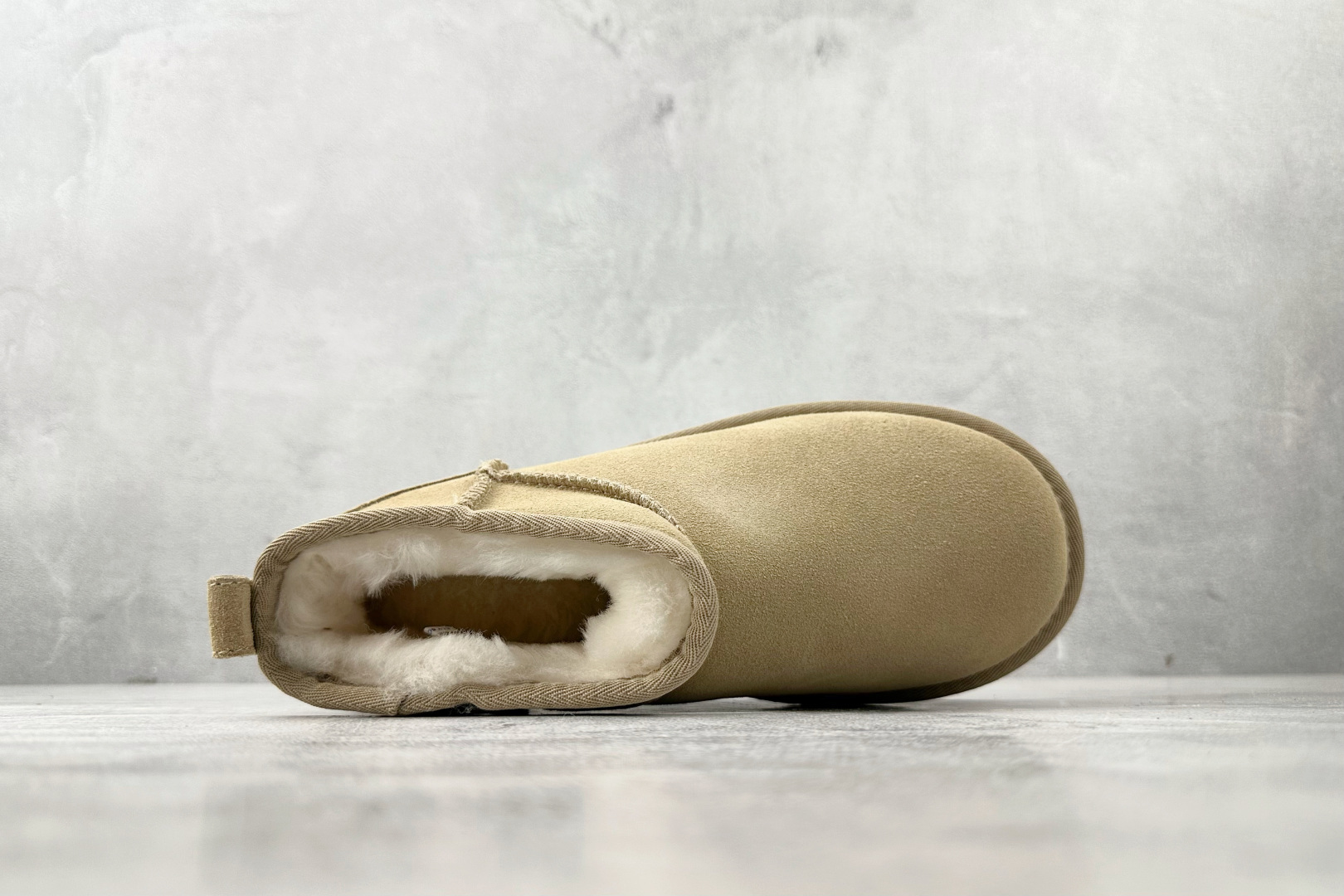 UGG 5cm 厚底短筒雪地靴 棕色 1135092-MDSD