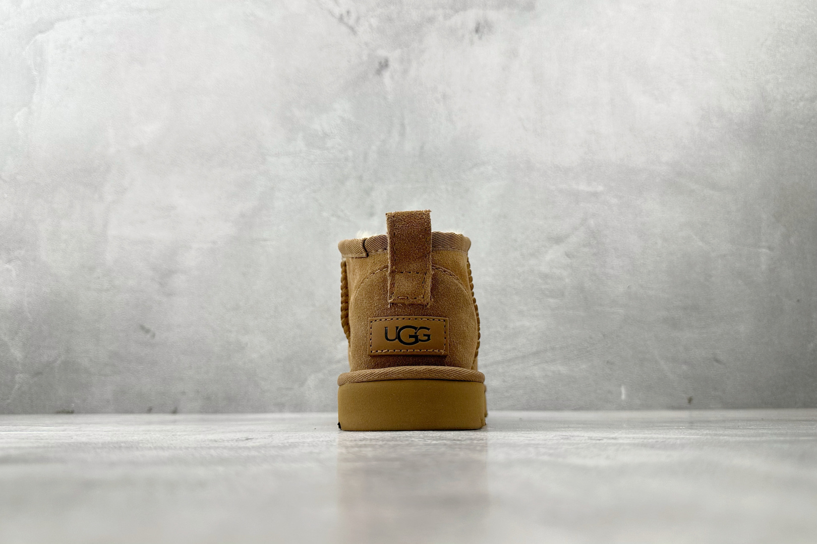 UGG CLASSIC ULTRA MINI栗色 1116109-CHE