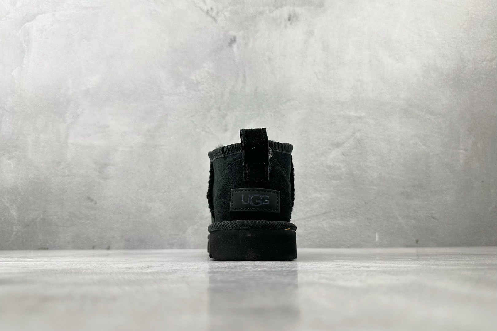 UGG CLASSIC ULTRA MINI 黑色 1116109-BLK