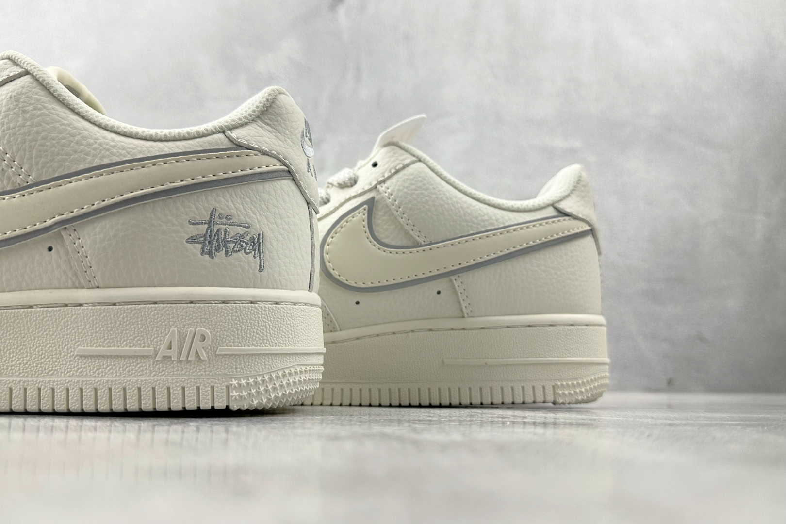 Nike Air Force 1 07 斯图西 联名 米白灰 CS5288-034