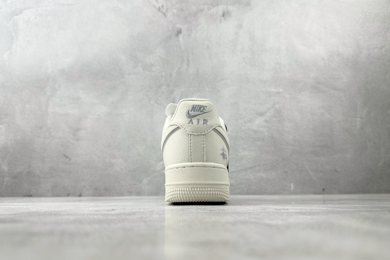 Nike Air Force 1 07 斯图西 联名 米白灰 CS5288-034