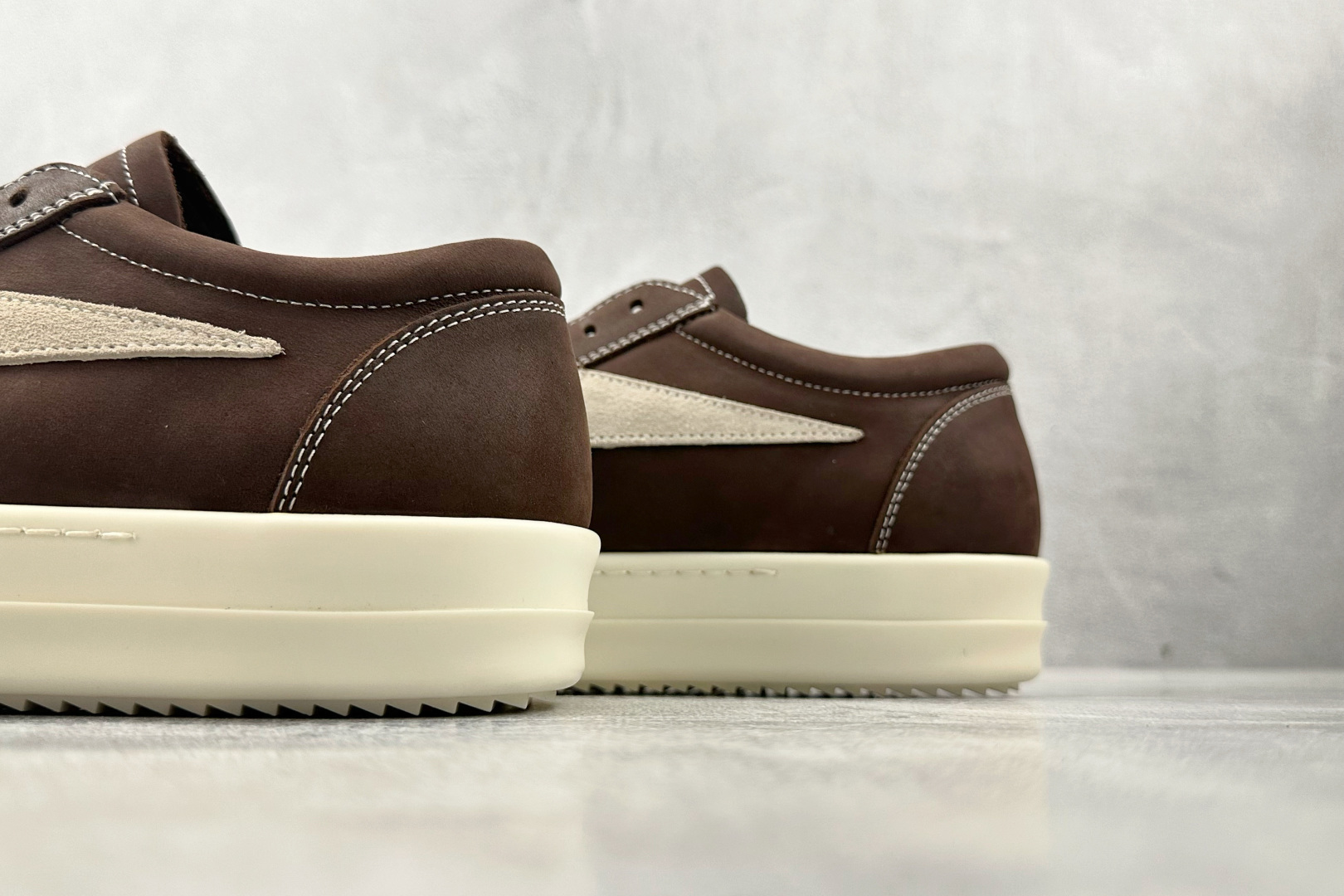 480 RICK OWENS/RO Concordians 棕色 RU02E1897LWNLVS0-411-Chinese UA Cheap High Quatity Brand Clothes Bags handbags Sneakers wholesale wholesaler seller from China Factory suppliers Fashion Clothing Shoes best Quality Beautiful Price 480 RICK OWENS/RO Concordians 棕色 RU02E1897LWNLVS0-411