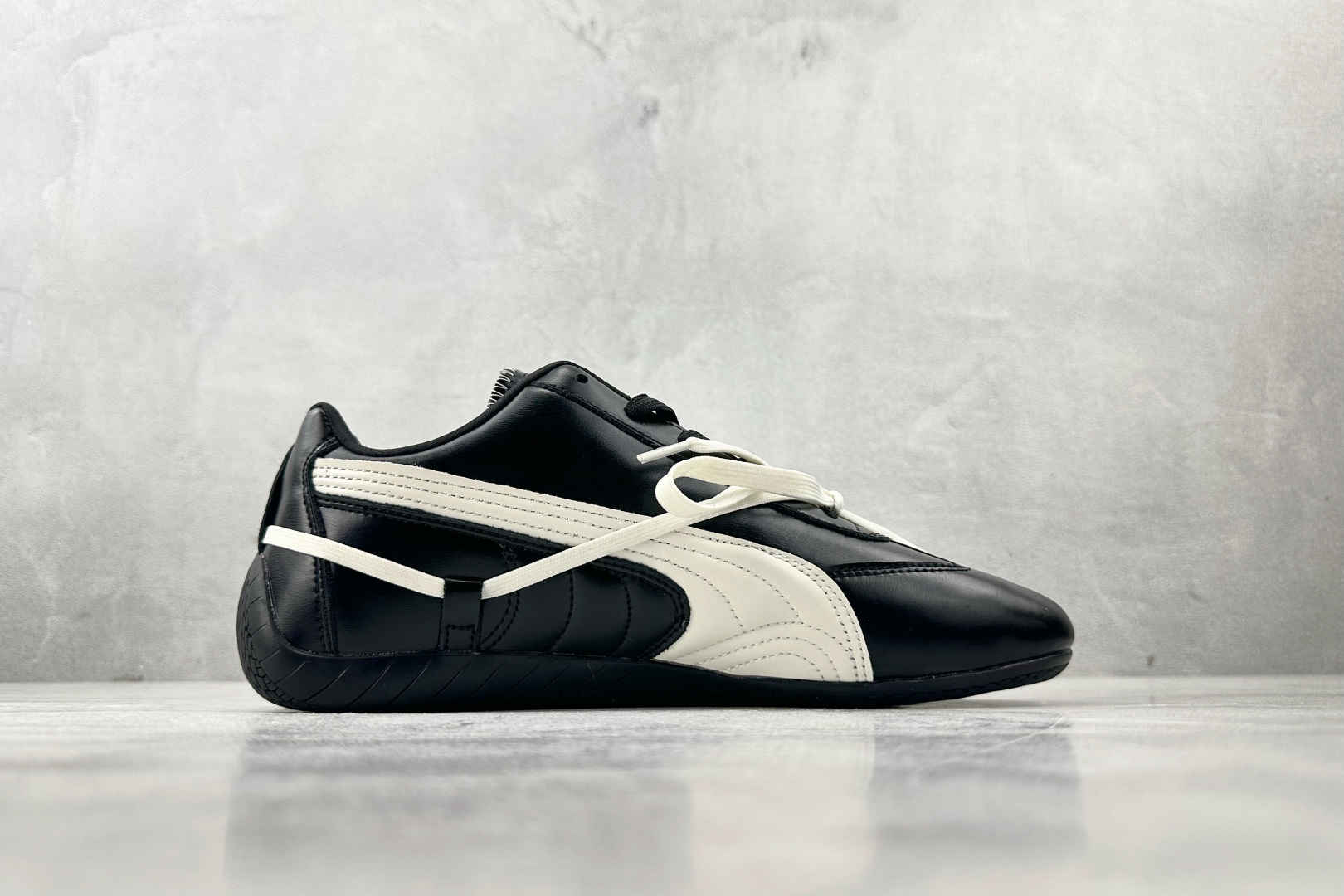 Rose x PUMA彪马 Speedcat 黑白 404391-01