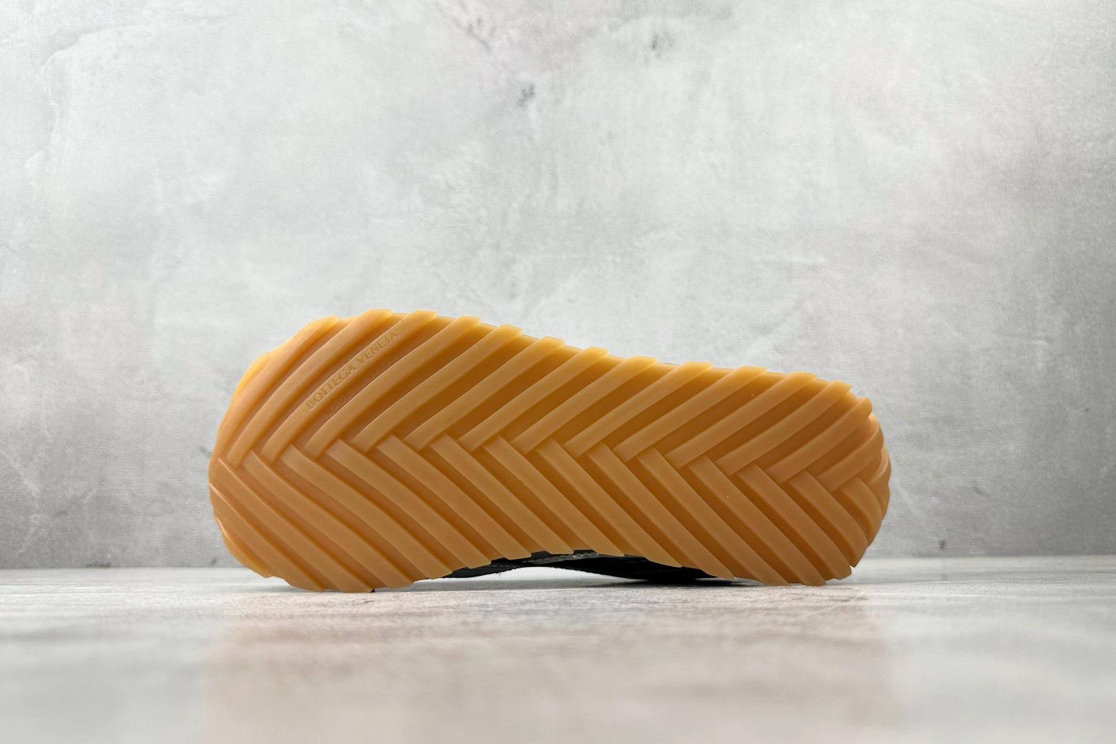 380 Bottega Veneta葆蝶家 绿色 741357V2X40-Chinese UA Cheap High Quatity Brand Clothes Bags handbags Sneakers wholesale wholesaler seller from China Factory suppliers Fashion Clothing Shoes best Quality Beautiful Price 380 Bottega Veneta葆蝶家 绿色 741357V2X40