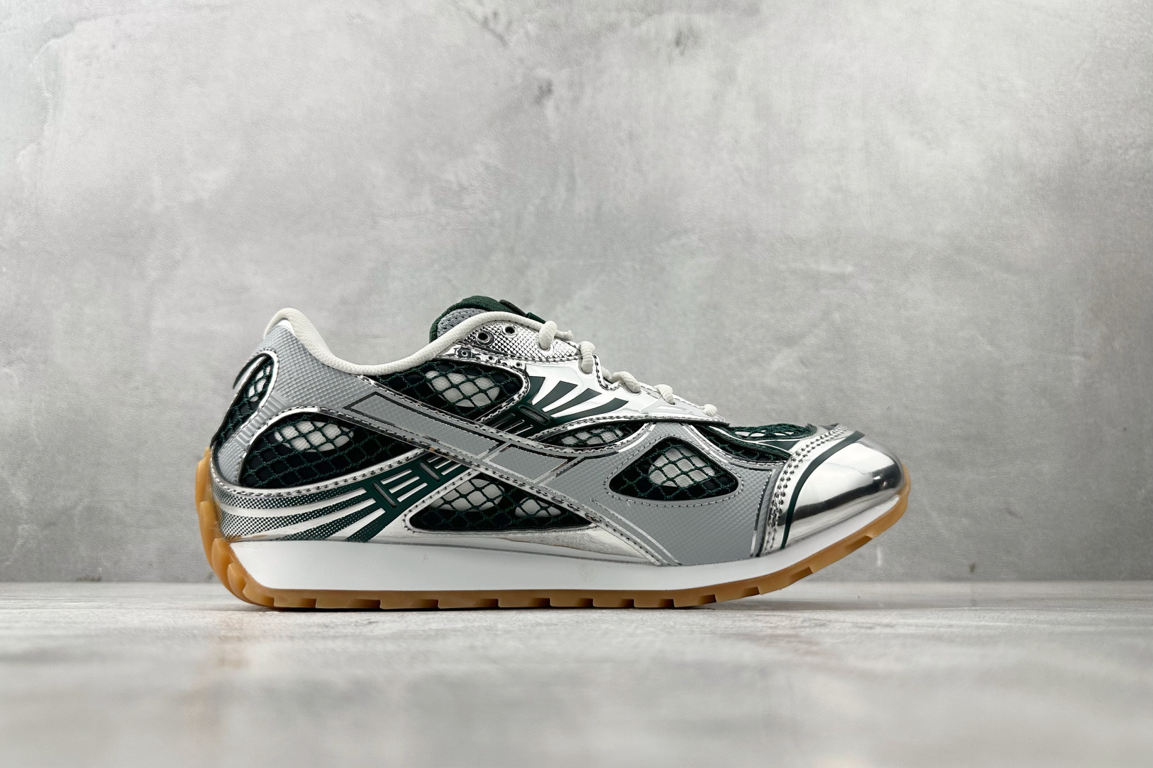 380 Bottega Veneta葆蝶家 绿色 741357V2X40-Chinese UA Cheap High Quatity Brand Clothes Bags handbags Sneakers wholesale wholesaler seller from China Factory suppliers Fashion Clothing Shoes best Quality Beautiful Price 380 Bottega Veneta葆蝶家 绿色 741357V2X40