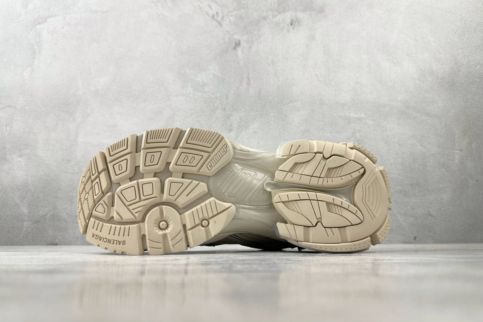 580 代购版 Balenciaga巴黎世家 Runner 米色 772774WRNSD-Chinese UA Cheap High Quatity Brand Clothes Bags handbags Sneakers wholesale wholesaler seller from China Factory suppliers Fashion Clothing Shoes best Quality Beautiful Price 580 代购版 Balenciaga巴黎世家 Runner 米色 772774WRNSD