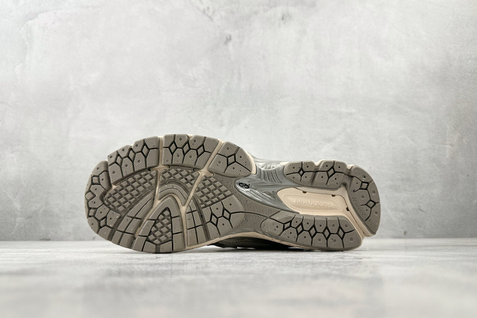 200 纯原出品 New Balance NB 1906R 米色 U1906R