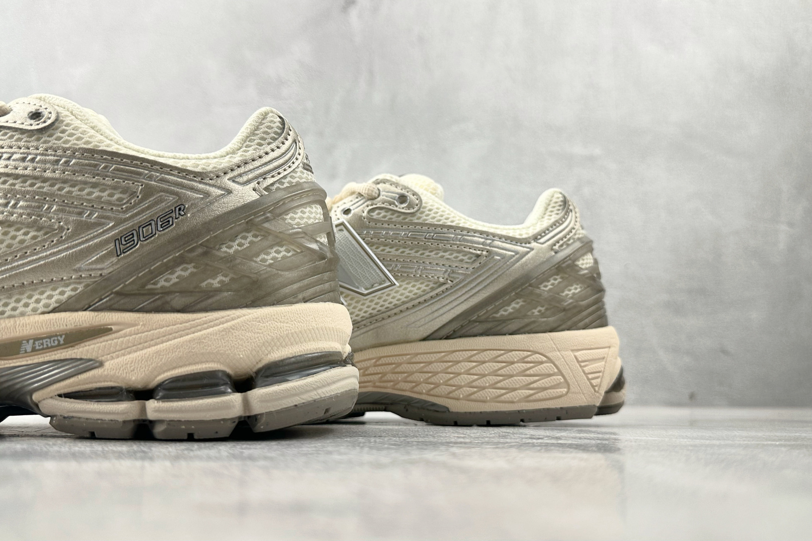 200 纯原出品 New Balance NB 1906R 米色 U1906R