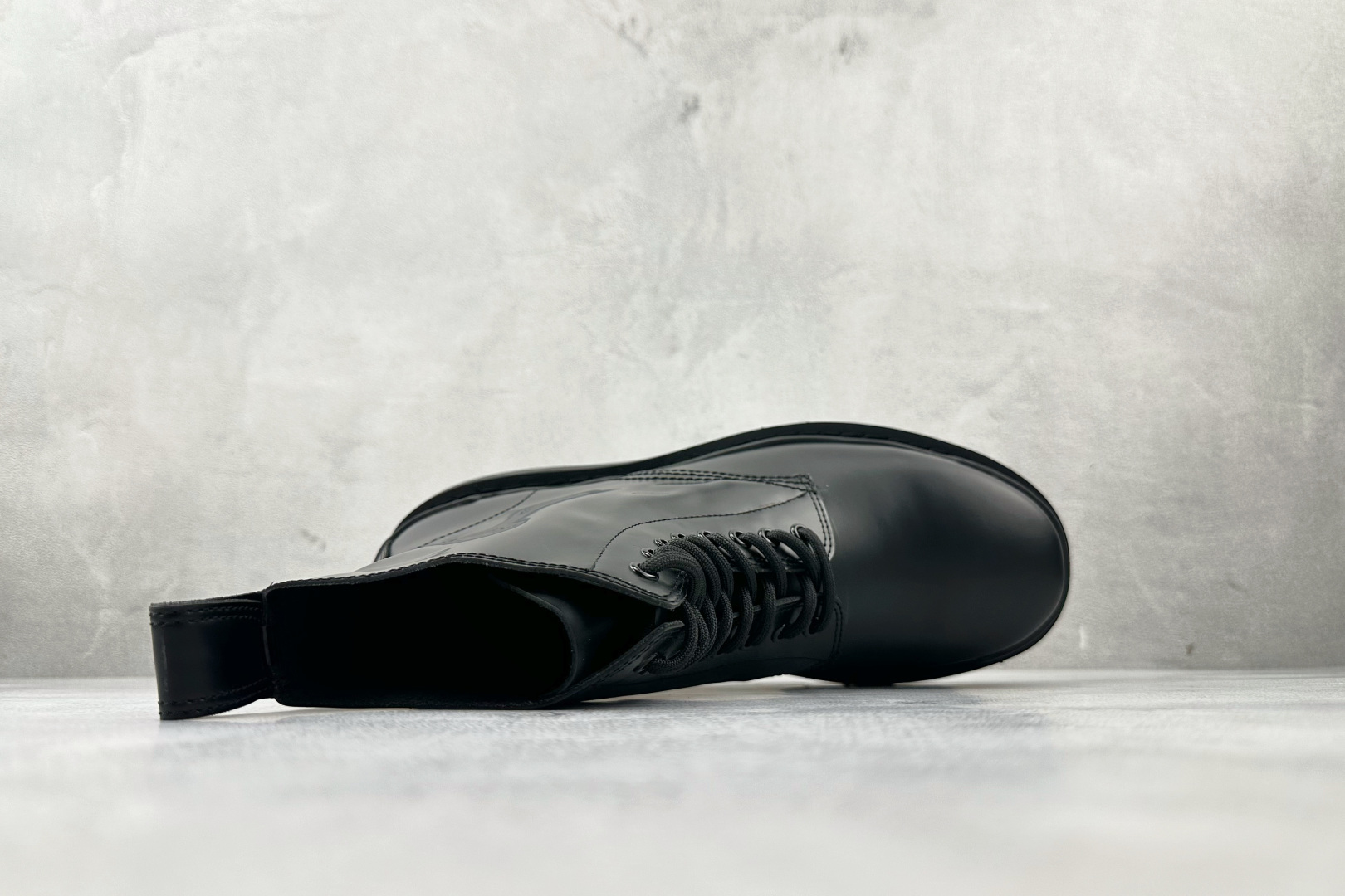 600 Balenciaga巴黎世家 Strike 黑色 590974WA960