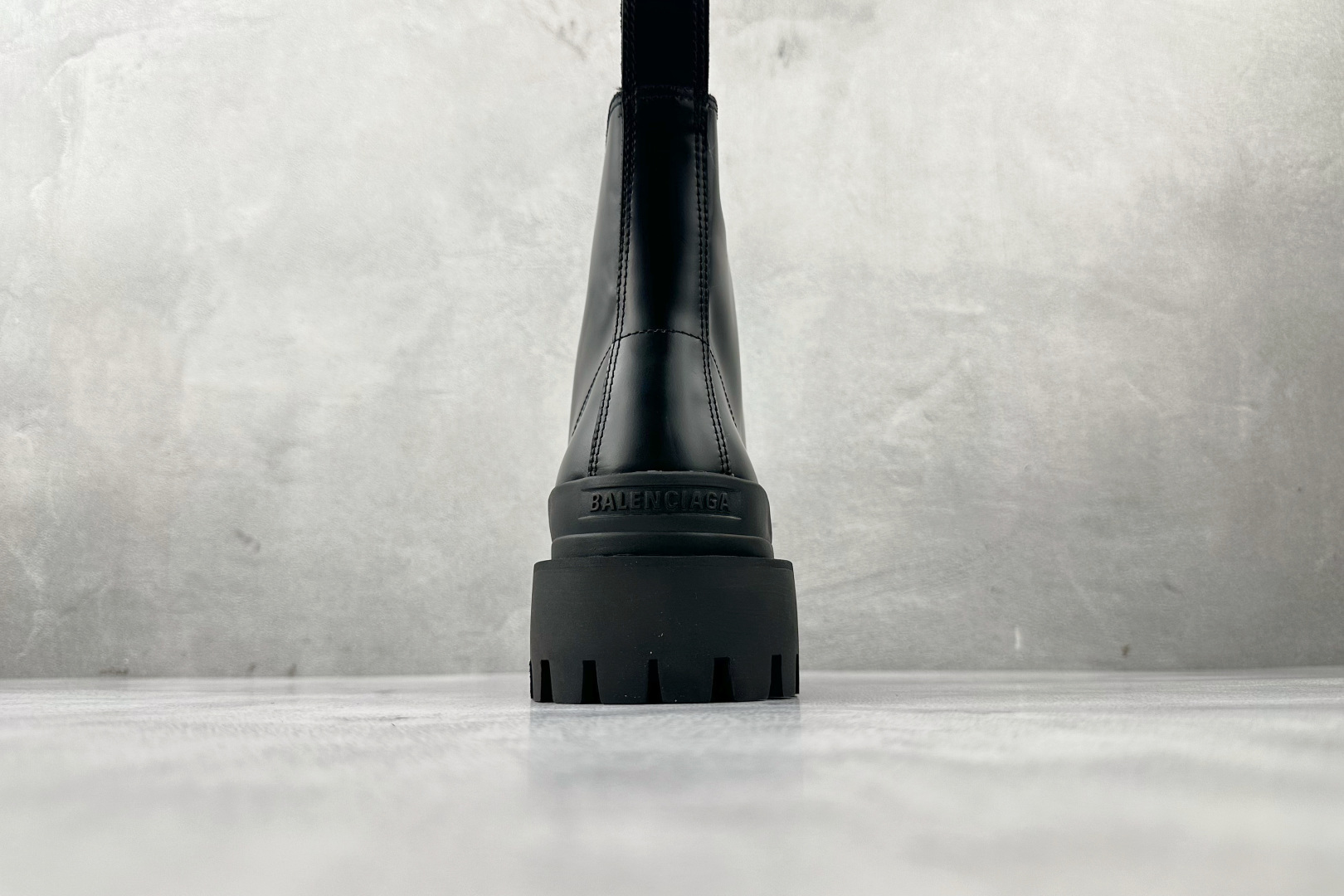 600 Balenciaga巴黎世家 Strike 黑色 590974WA960