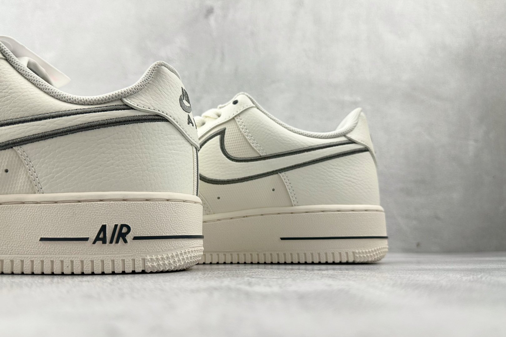 Nike Air Force 1 low 米色 IB7677-101