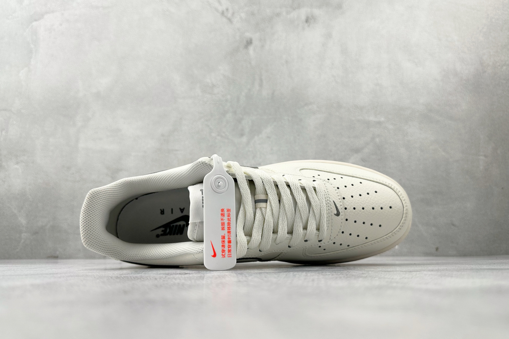 Nike Air Force 1 low 米色 IB7677-101