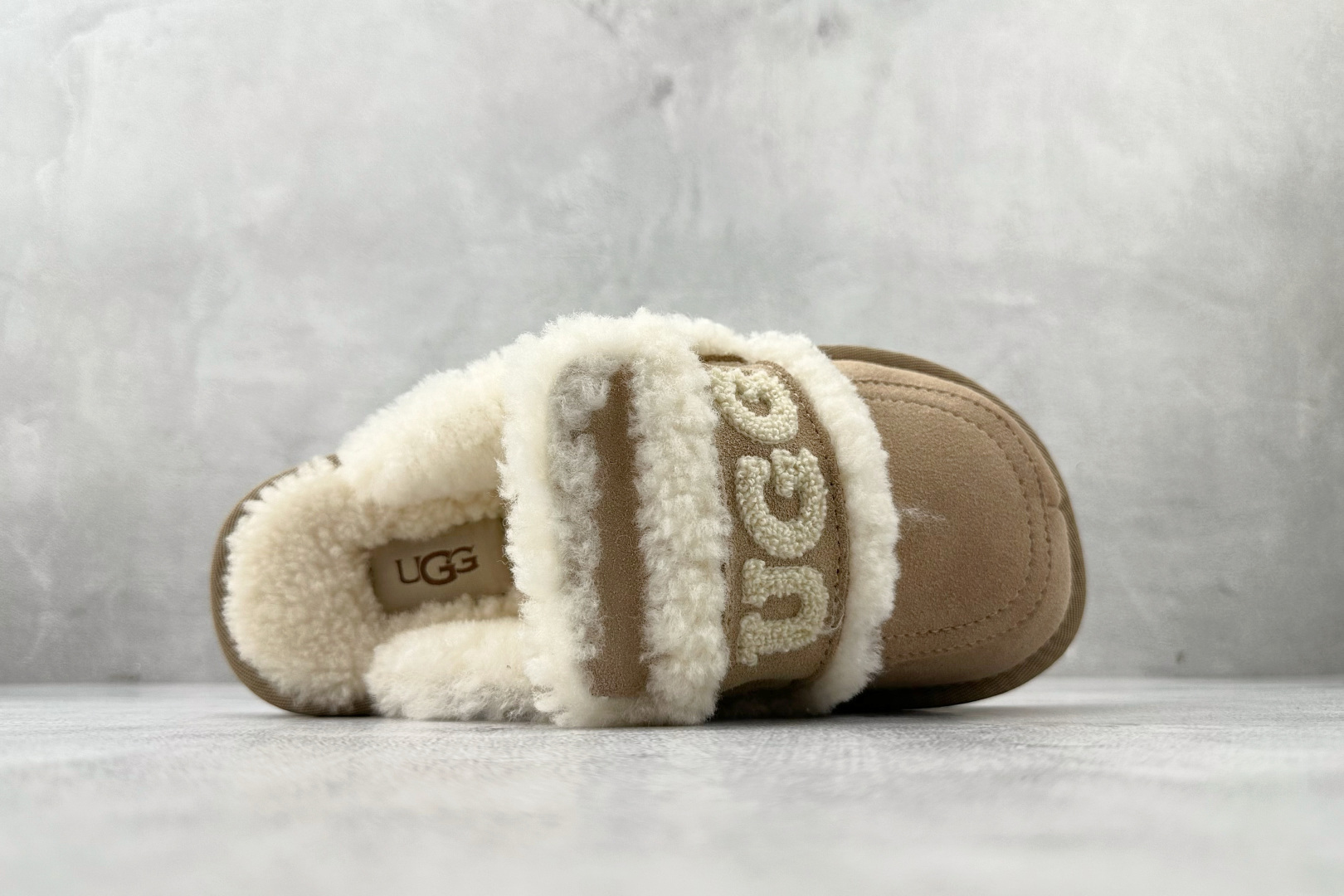 UGG W Classic Disquette 沙色 1115059-SNDB