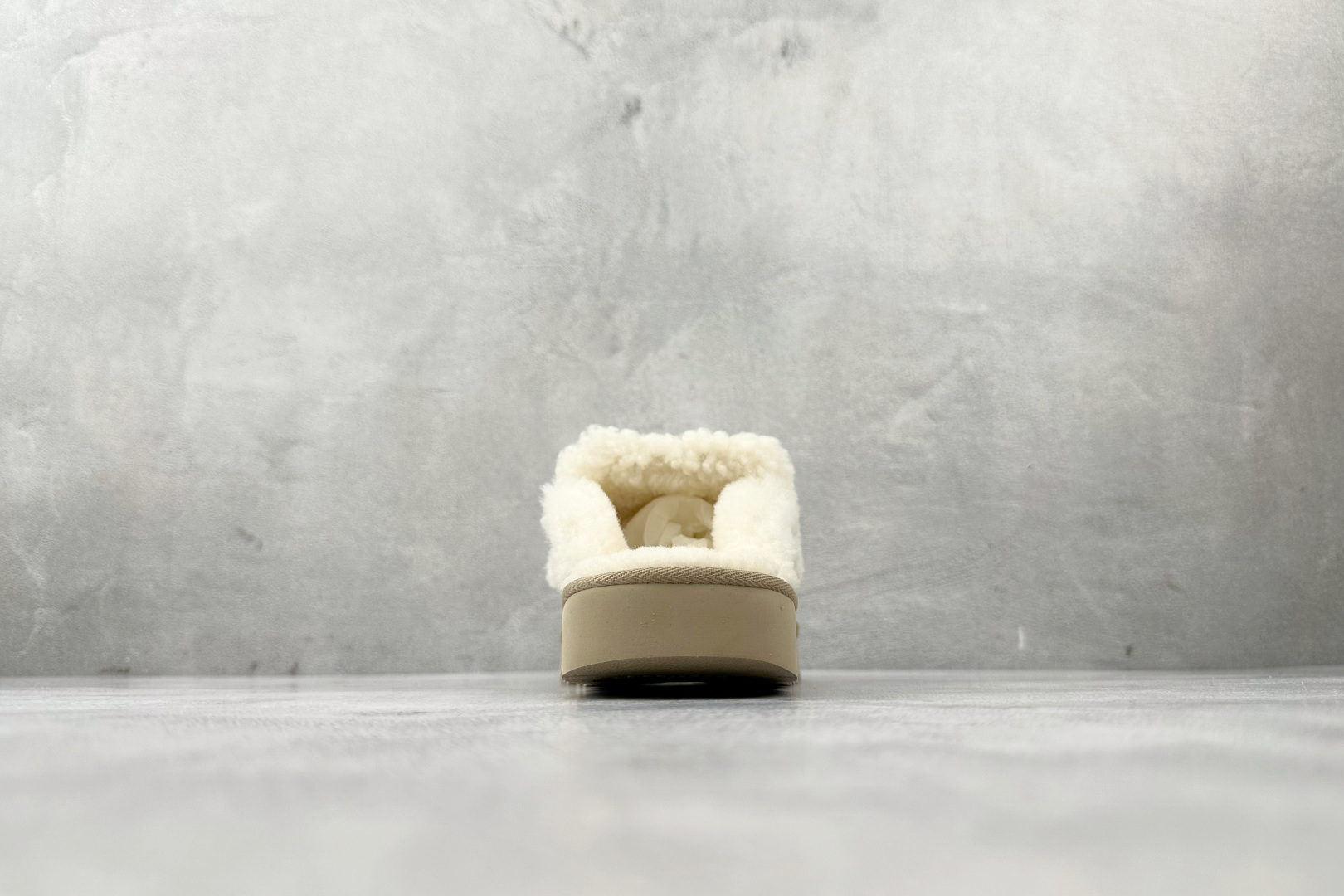 UGG W Classic Disquette 沙色 1115059-SNDB