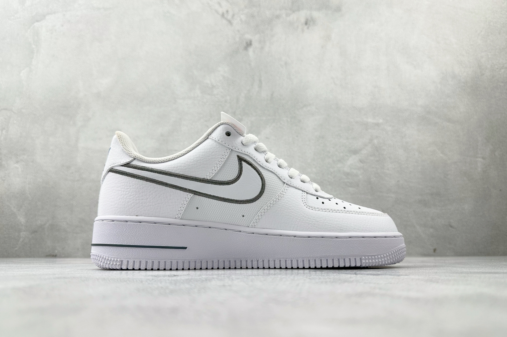 Nike Air Force 1 low 白灰 IB7677-100