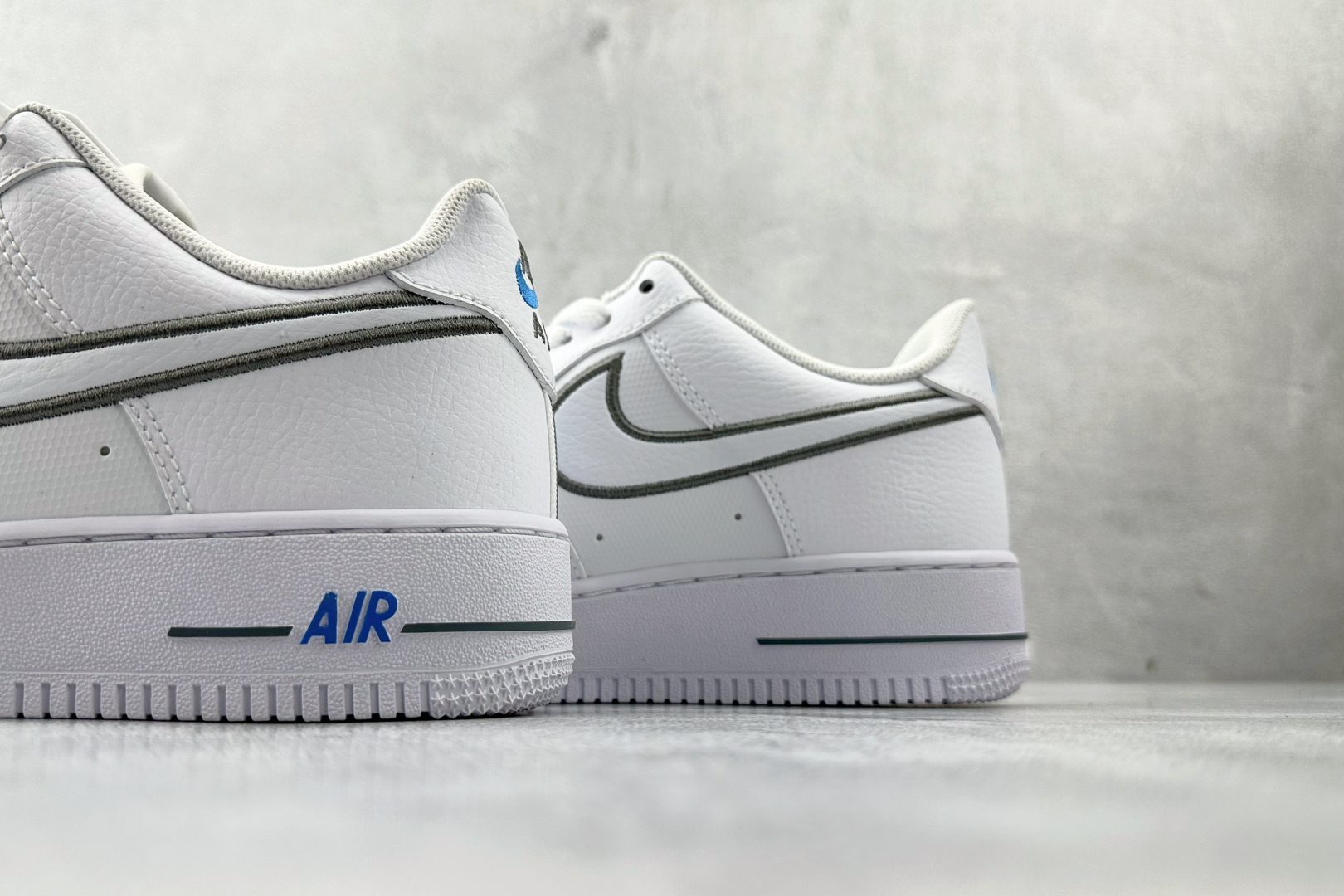 Nike Air Force 1 low 白灰 IB7677-100