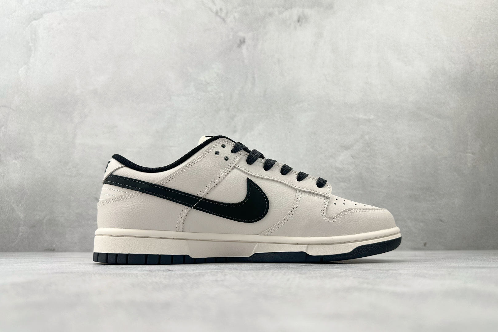 定制球鞋 Nike Dunk SB 朱墨黑 WB0508-041