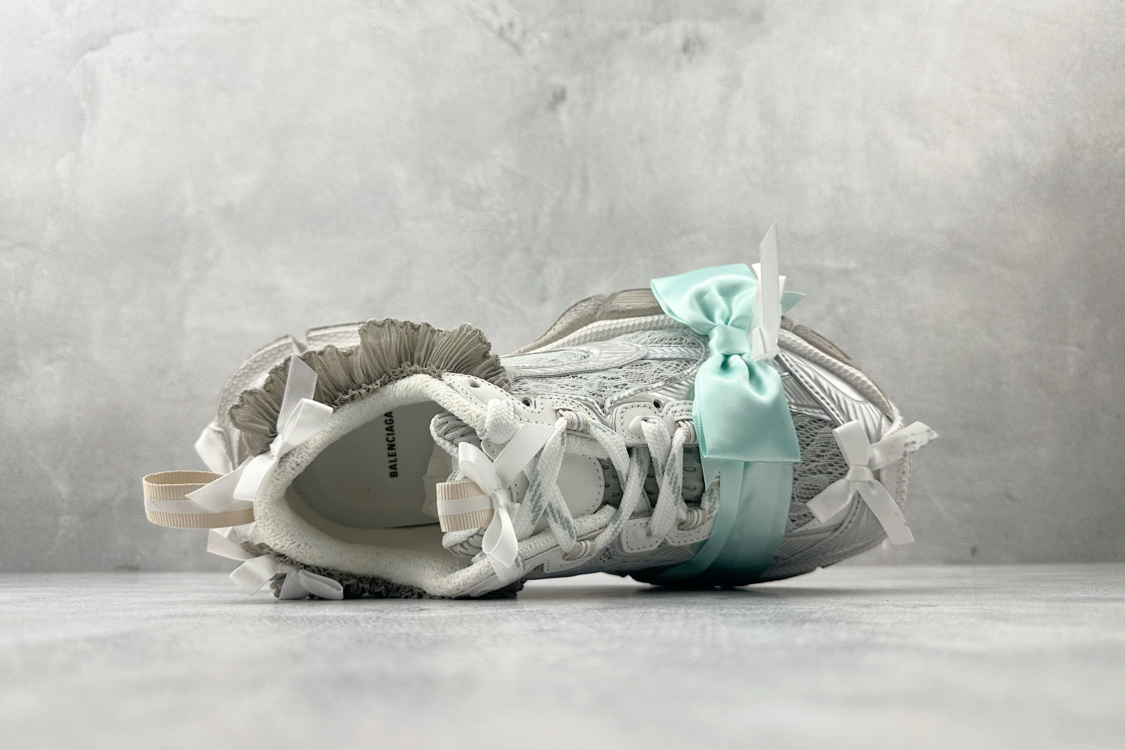 480 代购版 Balenciaga巴黎世家 3XL 白色 832994WXLMC