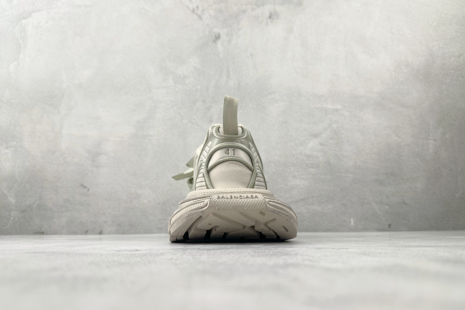 430 代购版 Balenciaga巴黎世家 3XL 缎面蝴蝶结 灰色 734731W3XSB