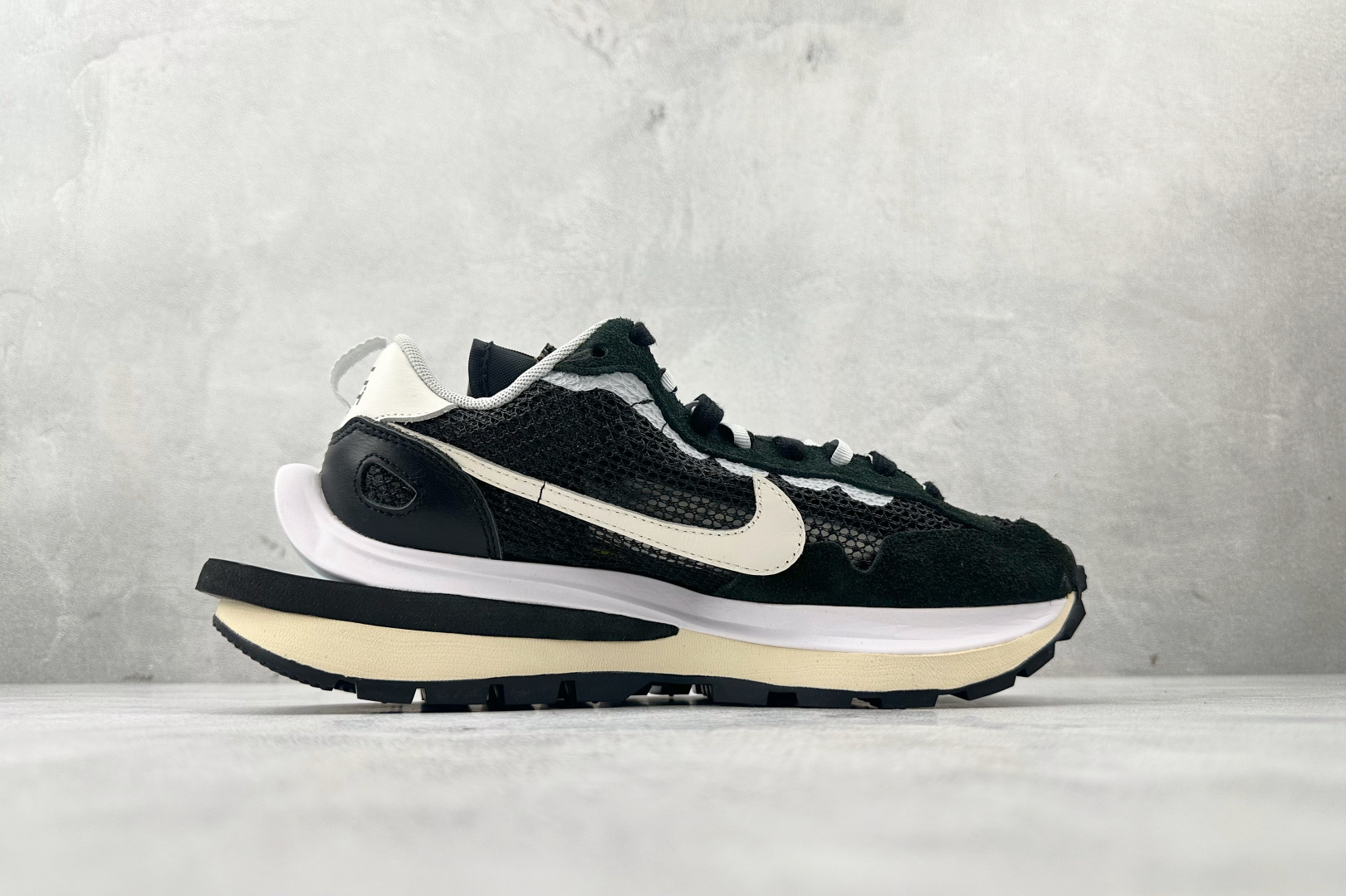特价 顶级纯原 特价福利 Sacai x Nike VaporWaffle black and whit