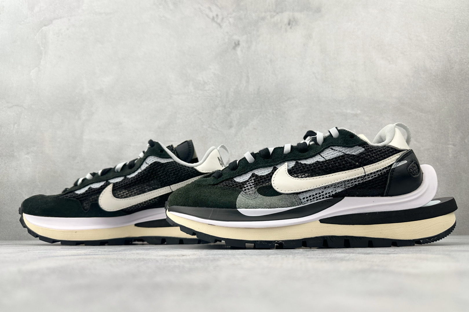 特价 顶级纯原 特价福利 Sacai x Nike VaporWaffle black and whit