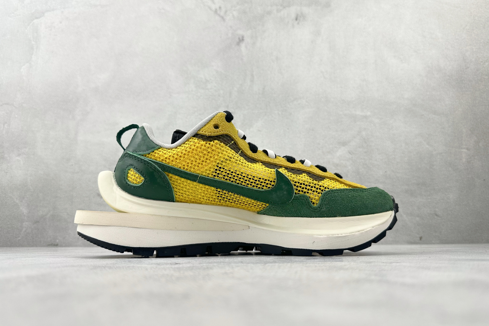 特价 顶级纯原 特价福利 Sacai x Nike VaporWaffle tour yellow 联名